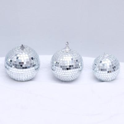 China High Quality Custom Silver Glass Mirror Glass Decoration Small Christmas Balls Low Price Christmas Tree Ball Pendant Ornaments for sale