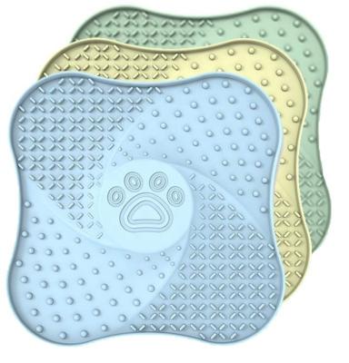 China Food Grade Custom Silicone Stocked Slow Feeder Dog Lick Mat Pad For Dog Anxiety Relief Pet Licking Protective Pet Slicker Wholesale Brush for sale