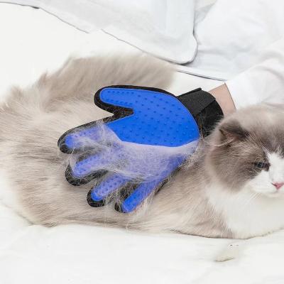 China Viable Silicone Pet Hair Remover Glove Pet Grooming Guantes de mascotas Deshedding Brush Glove with 180 260 Grooming Tips for sale