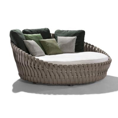 China Hot Sale Modern Round Garden Furniture Rope Bed Hotel Outdoor Daybed for sale