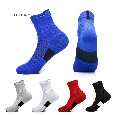 China Hotsale Antibacterial Compression Dress Sublimation Professional Basketball Socks Custom Made Men Socks for sale