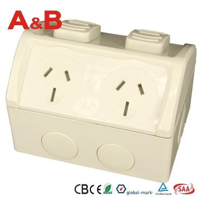 China Other yueqing* industrial double pin power socket outlet 3 %weatherproof powerpoint outlet for sale