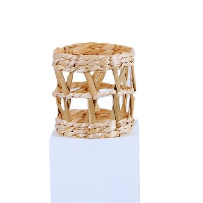 China Factory Viable Custom Candle Traditional Weaving Typha Angustifolia Cup Holder Wrapped Glass Candle for sale