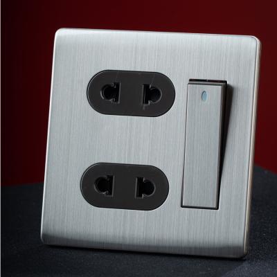 Chine Hot Selling British Security Double Pole Multi Function Control Waterproof Wall Switch Socket à vendre