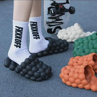 China Hot Sale Waterproof Eva Bubble Shoes Ladies Soft Massage Bottom Indoor Men's Outdoor Slides Slippers For Women for sale