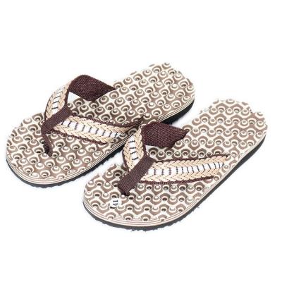 China Cushioning new summer men's massage flip-flops non-slip casual beach slippers factory wholesale Selipar tspers sandal. for sale