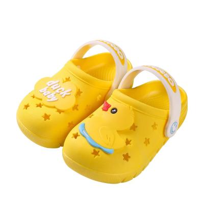 China Super Lightweight Cartoons Insulative Kids Slippers Super Non-Slip Summer Custom Slippers for sale