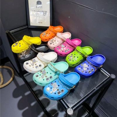 China Fashion Trend Summer Garden Slippers Sandals Women's Diy Diamond Platform Clogs Ladies Outdoor Slippers for sale