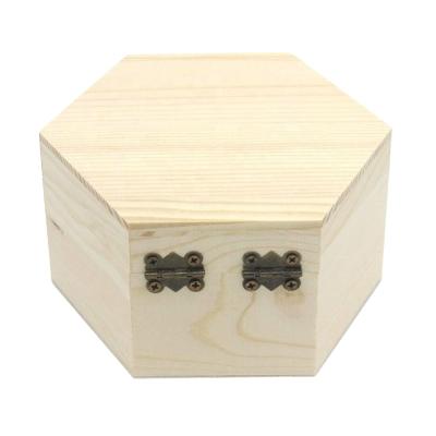 China Mini Pendant With Hinged Lid Handmade Hexagon Nesting Boxes Sublimation Rustic Square Hinged Jewelry Ring Wood Box for sale