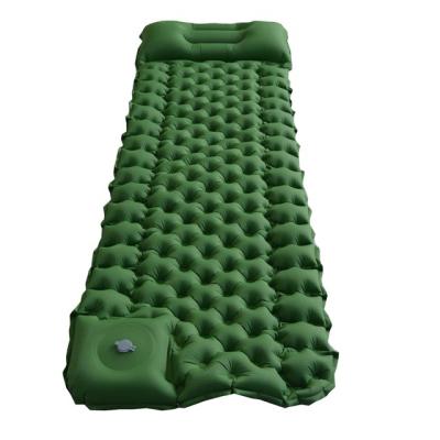 China Lightweight Backpacking Beach Equipment Durable Protection With Pillow Outdoor Sports Camping Lightweight Inflatable Air Mattress Sleeping Mats for sale