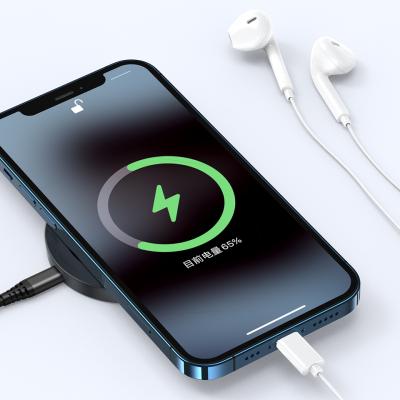 China Detachable 15W Cell Phone Mobile Phone Holder Stand Magnetic Wireless Charging Radio Charging Station for sale