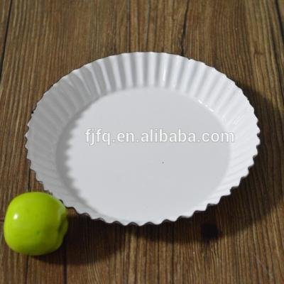 China Diameter 14cm Enamel Steel Plate Dinner Plate Sustainable Decorative Cake Dish With Color And Logo Customized for sale