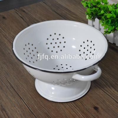 China Viable Hollow Enamel Colander Kitchen Basket And Vegetable Sieve for sale