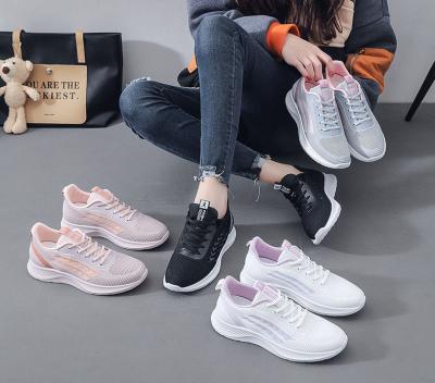 China Fashion Trend Manufacturer Breathable Soft And Casual Style Wholesale Women Shape Sneaker Platform Sneakers Women for sale