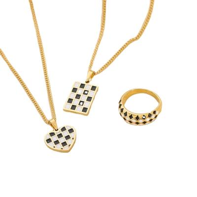 China CLASSIC Wholesale High Quality Jewelry Set 18K Gold Plated Black White Enamel Checkered Dome Ring And Necklaces for sale