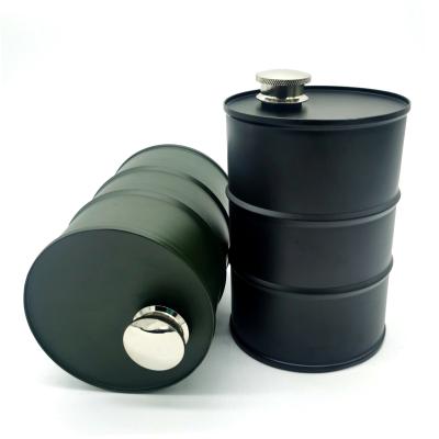 China Whiskey Customized 25oz /750ml Matte Black Army Green Oil Cans Barrel Wine Jar Alcohol Whiskey Stainless Steel Hip Flask Bottle for sale