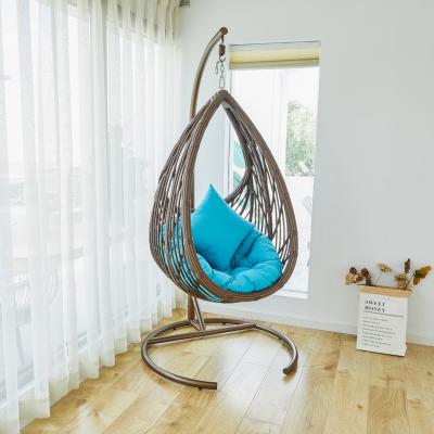 China Modern Water Drop Shaped Outdoor PE Rattan Chair Egg Hanging Chair For Outdoor With Cushion Set for sale