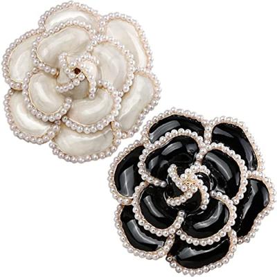 China 2 elegant flower brooches religious petals and wedding party brooches simple women's banquet exquisite art brooches for sale