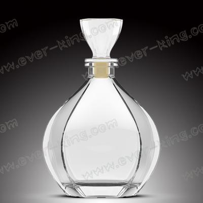 Cina SGS Cork Sealing White Glass bottiglia di whiskey da 750 ml in vendita