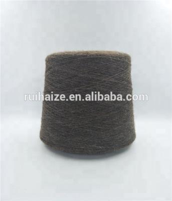 China Anti-pilling high quality bulky wool yarn for knitting for sale