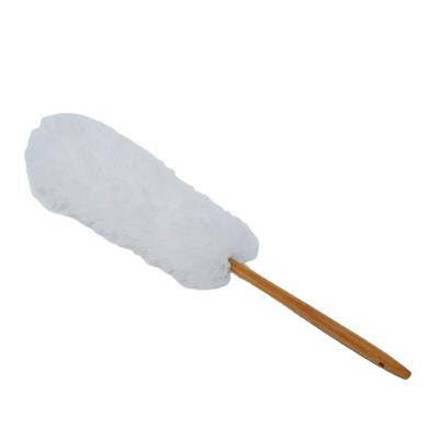 China Sustainable High Quality Portable Effective Long Bamboo Handle Soft Microfiber Soft Feather Duster for sale