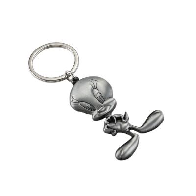 Cina Wholesale Bulk Handmade Custom Cute design 3D  logo Antique silver plated zinc alloy Metal key chain in vendita