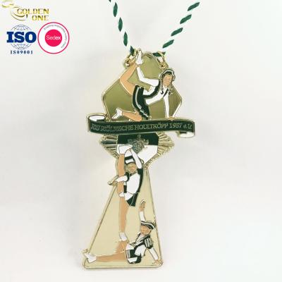 China Kostenlose Probe Sport Custom Medaille Personalisiertes Spaß Logo Karneval Weihnachten Katholische Religiöse Marathon Medaillen zu verkaufen