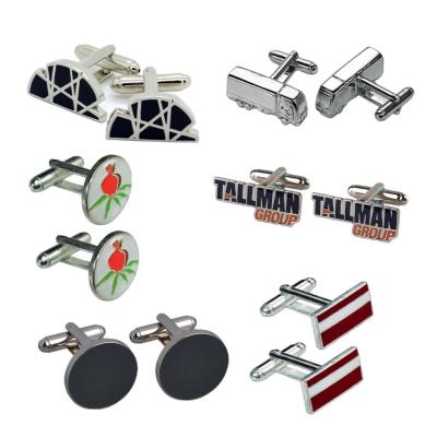 China Vervaardiging Metal Blank Soft Enamel Suit Shirt Engraved Logo Tie Clips Men Cuff Links Roestvrij staal Custom Cufflink Te koop