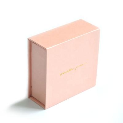 China Eco-friendly Interesting Luxury Pink Paper Jewelry Box Magnetic Gift Box With Sponge Insert for sale