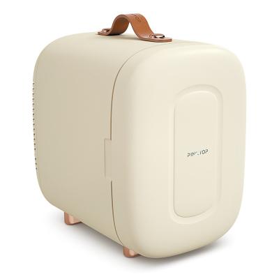 China New Product 5L Makeup Home THERMOELECTRIC Beauty Mini Fridge Cooler And Warmer for sale