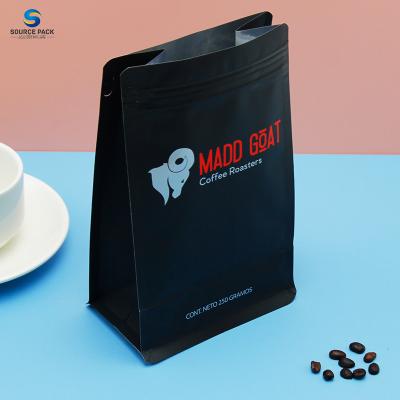 中国 Roasted Coffee Beans Packaging Bags Plastic Foil Coffee Bags With Valve And Zipper 販売のため