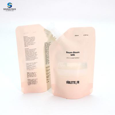 中国 Recyclable PE Liquid Spout Pouch Bag with Window for Shampoo Cosmetic 販売のため