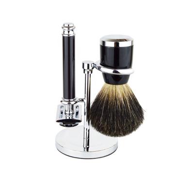 China Double Edge Triple Blade Safety Razor Shaving Kit For Men for sale