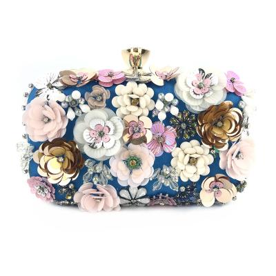 China 2021 high quality hot sale fashion evening clutches clutch beaded sequins pearl handmade bags wedding clutch bags for sale