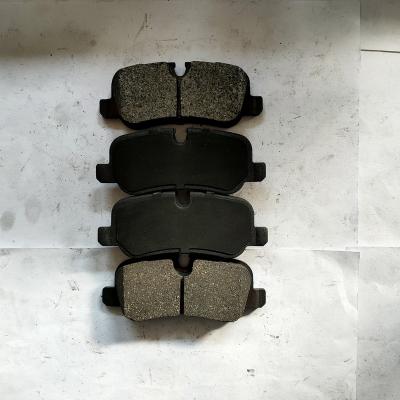 China Less Cermet Premium Ceramic Brake Pads Fit For Land Rover Discovery 3 Rear Brake Pads for sale