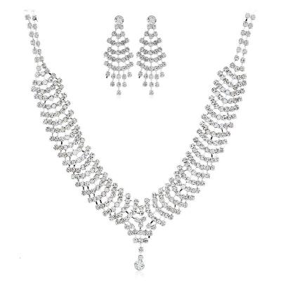 China 2022 CLASSIC Bridal Costume Necklace Earrings Set Bright Elegant Jewelry Accessories for sale