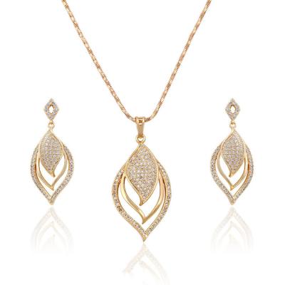 China 63558 Xuping CLASSIC hot sale ladies fashion diamond leaf design gold jewelry set for sale