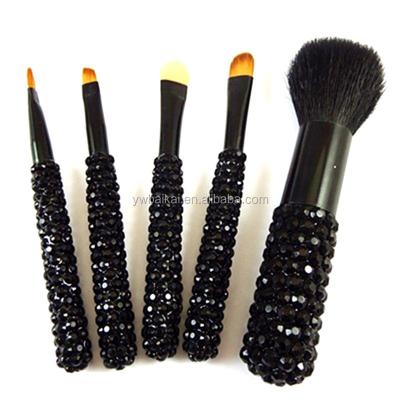 China Angular Blush Custom Your Own Brand Silicone Black Cosmetics Makeup Brush Kits Set 5pcs Bling Black Makeup Brush Set for sale