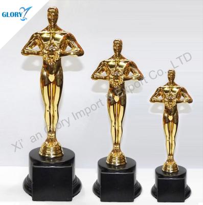 China Top quality europe metal gold schelpture status trophy for souvenir for sale