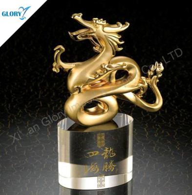 China Elegant Golden China Metal Dragon Trophies With Black Crystal Base for sale