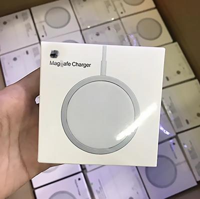 China Logo Print Original Magnetic 15W Convenient Wireless Charger Cell Phone Fast Wireless Charging Pad For Iphone 12 pro Magsaf Charger for sale