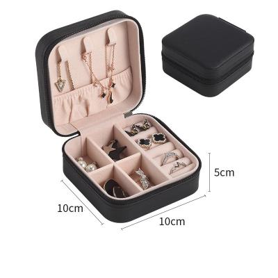 China Classic Amazon Hot Sale Organizer Portable Jewelry Storage Case PU Leather Travel Jewelry Petty Case for sale