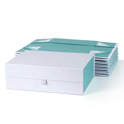 China Classic Custom Your Brand Logo Gift Packaging Gift Foldable Magnetic Paper Box for sale