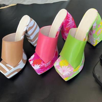 China Fashion Trend Wholesale Women's High Heel Slippers Designer Shoes Ladies Outdoor Sandals for sale