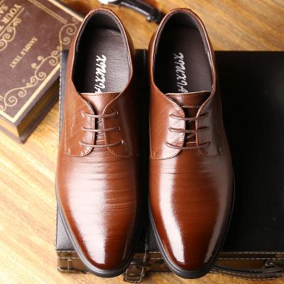 China Light Color Men's Loafers Shoes Luxury Wedding Slip-On Leather Dress Shoes for sale