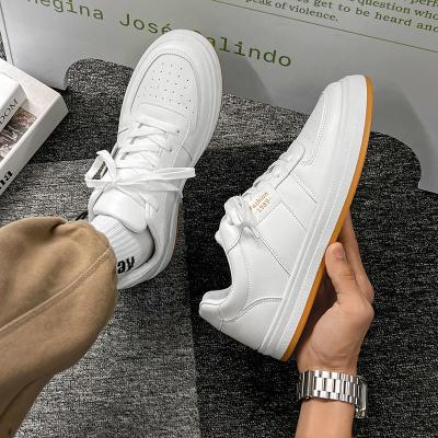 China Fashion Trend 2023 Spring New Arrival Trendy White Casual Shoes Men Sports Fashionable Shoes for sale