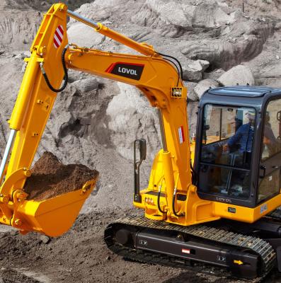 China Construction worksÂ   6 Ton Mini Digger Small Size Excavator 0.2cbm 52hp With Dozer Blade FR60D High Efficiency for sale