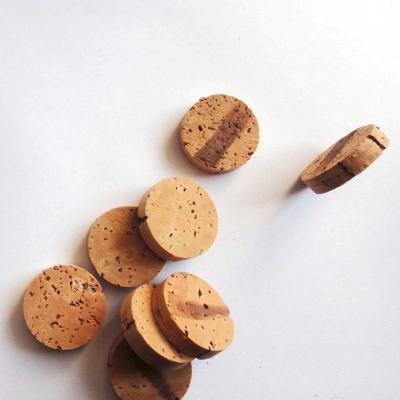 China Disketten-unverblümte in Handarbeit machende Disketten Dia26mm 6.2mm Cork Raw Material Natural Cork zu verkaufen