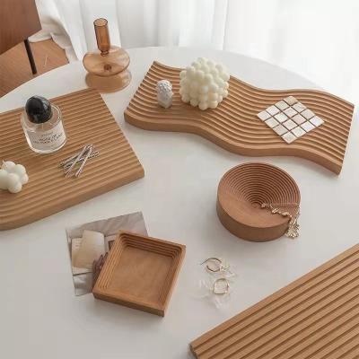 China Water Sustainable Ripple Breadboard Household Beech Aromatherapy Storage Tray Breakfast Tea Tray Breakfast Cutting Board Wooden Dinner Dish for sale