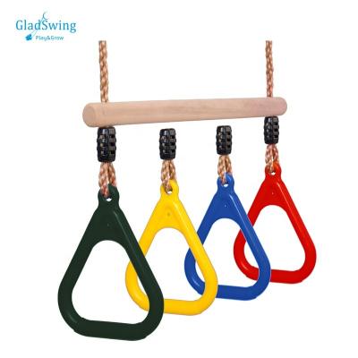 China Traditional Outdoor Wooden Trapeze Swing Bar Plastic Garden Gym Kids Trapeze For Kids for sale